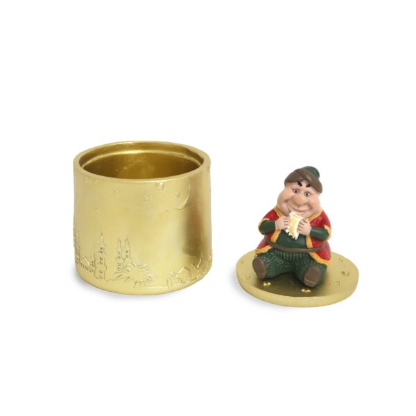 Fananees Sitting on a Cylinder Shape Jar for Ramadan and Festive Decoratives - Image 3