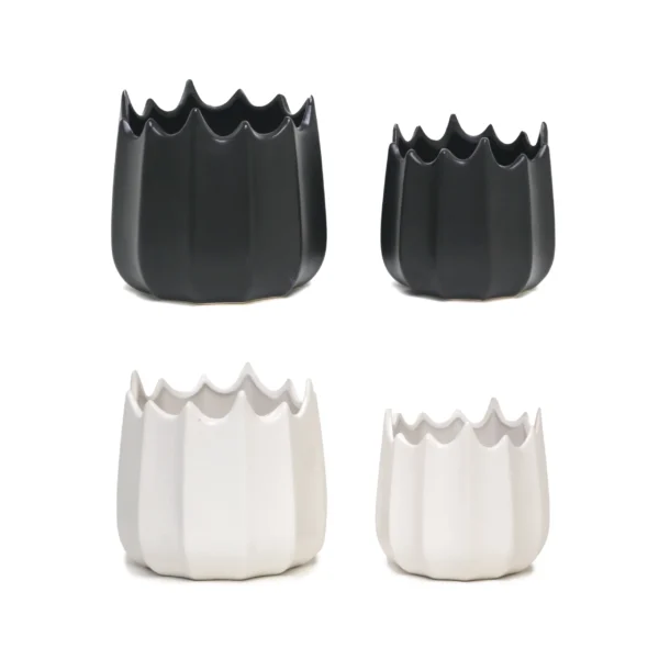 Crown Matt Ceramic Pot - Image 1